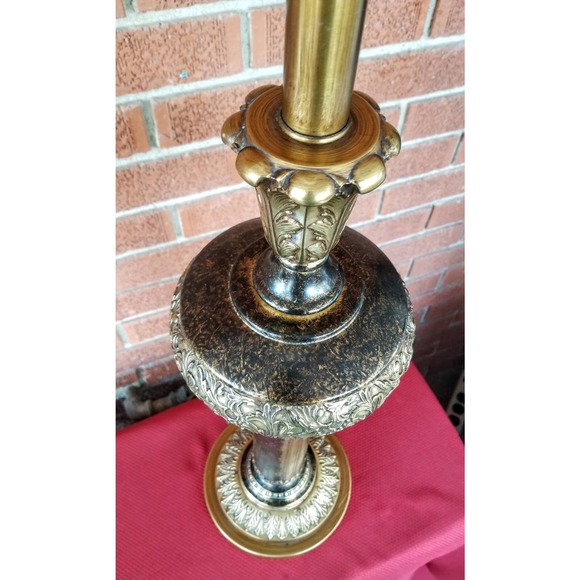 Rembrandt RARE Hollywood Regency Torchiere Table Lamp Acanthus Leaf Design - Picture 6 of 10